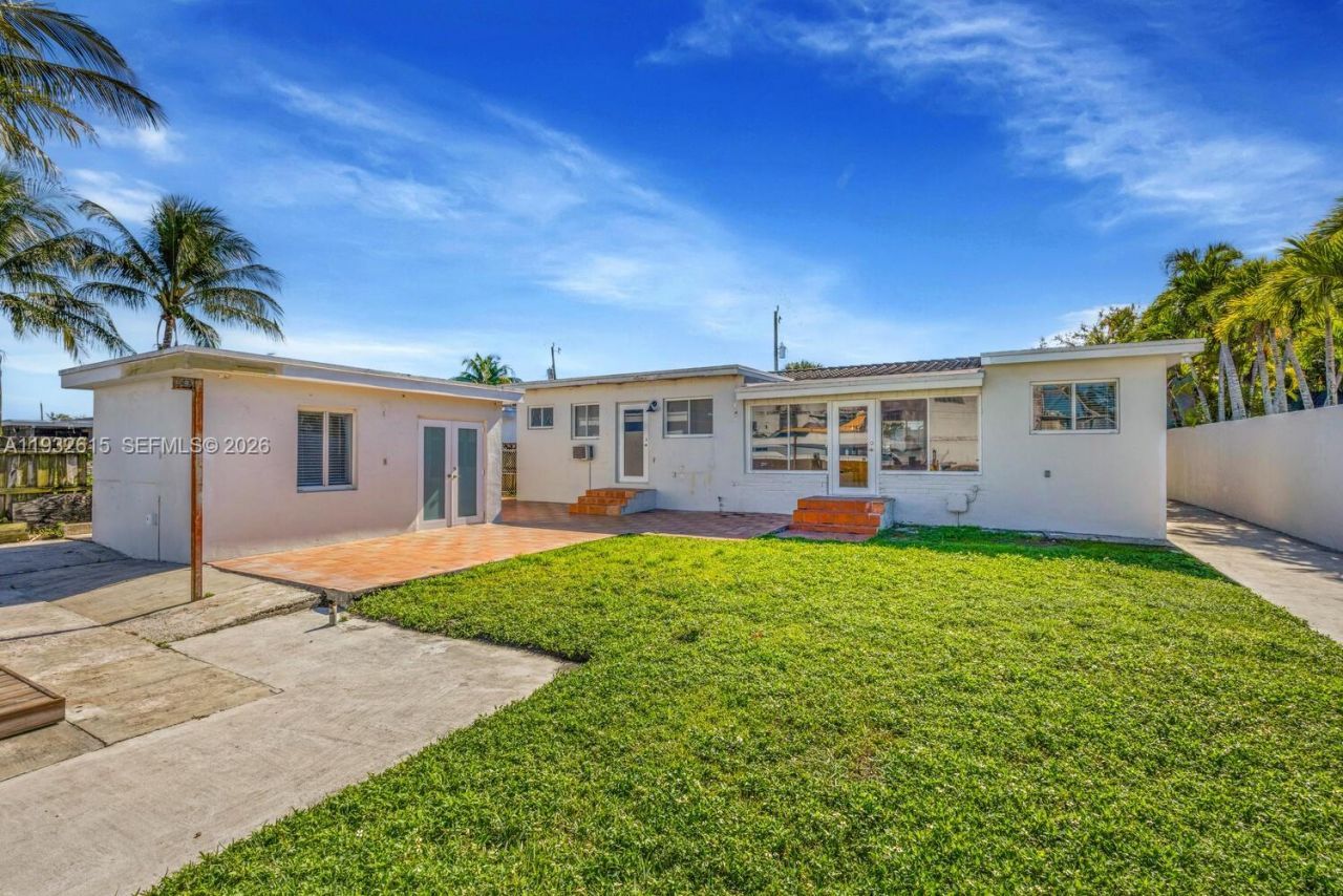 3551 NW 20th St, Miami, FL 33142 Photo