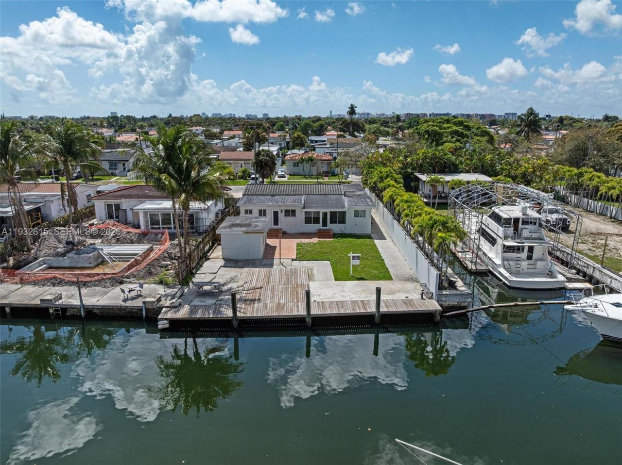 3551 NW 20th St, Miami, FL 33142 Photo