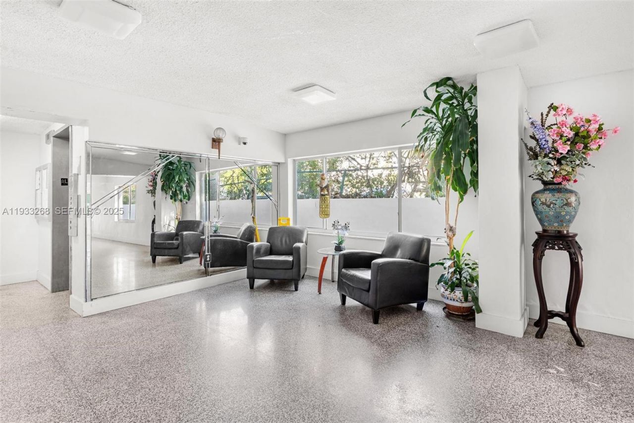 1820 James Ave, Unit 2A, Miami Beach, FL 33139 Photo