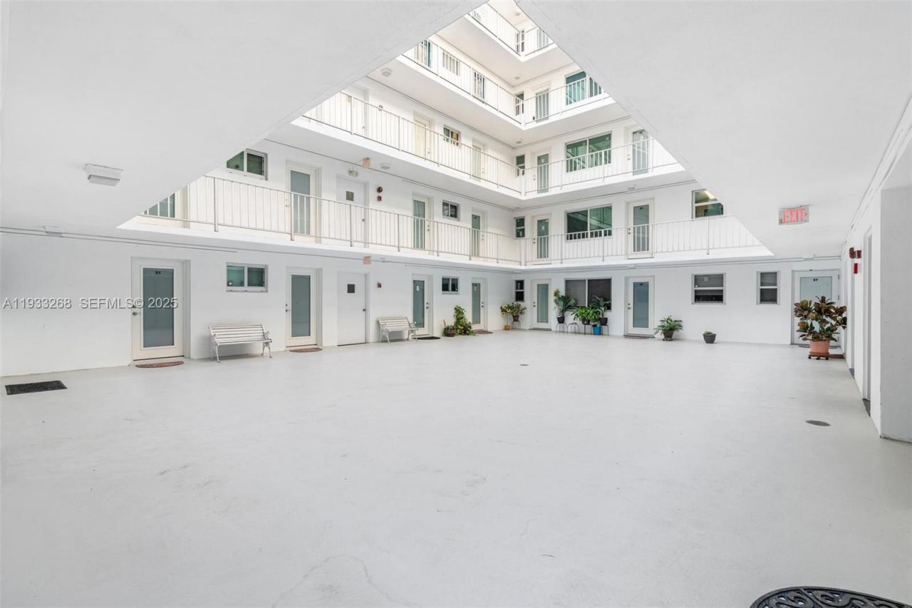 1820 James Ave, Unit 2A, Miami Beach, FL 33139 Photo