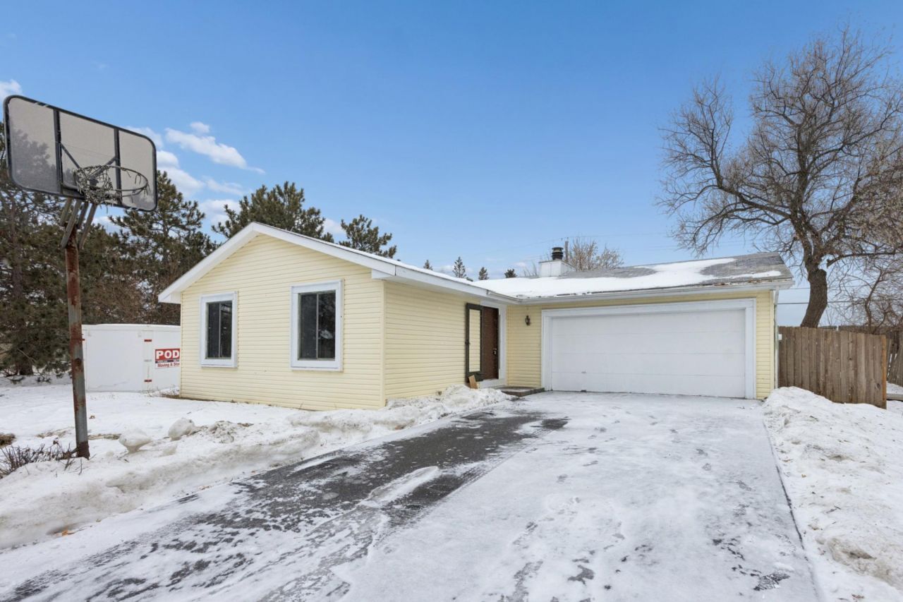 9611 Portal Drive, Eden Prairie, MN 55347 Main Photo