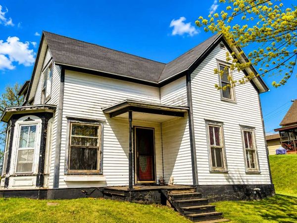 112 Bluff Street E, Lake Benton, MN 56149
