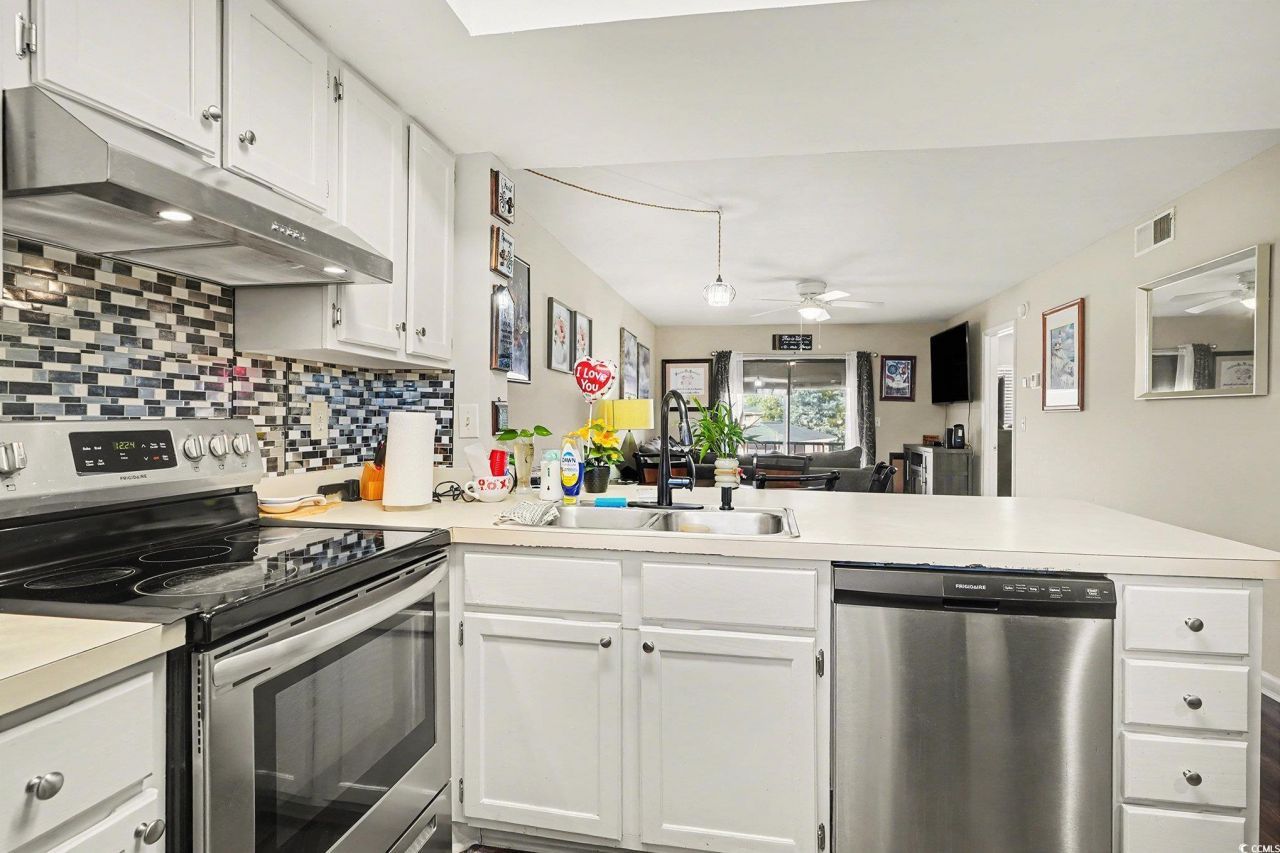 1101 2nd Ave. N Photo 9