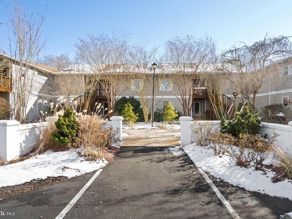 18530 DRAYTON HALL ROAD, Unit 4, LEWES, DE 19958