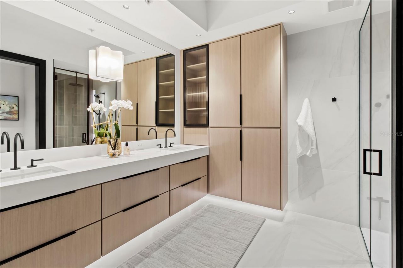 6427 Moorings Point Circle, Unit 101, Lakewood Ranch, FL 34202 Photo