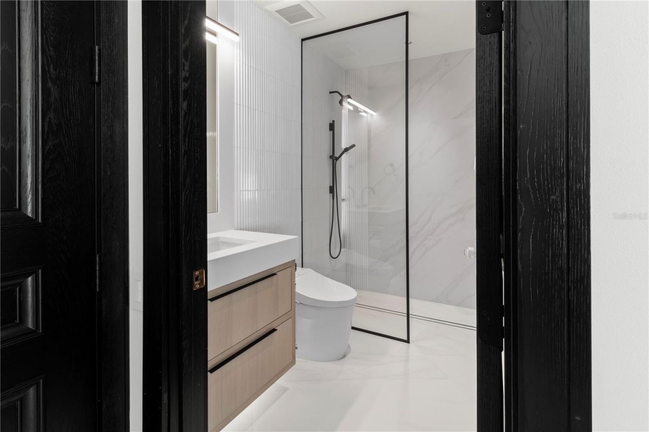 6427 Moorings Point Circle, Unit 101, Lakewood Ranch, FL 34202 Photo