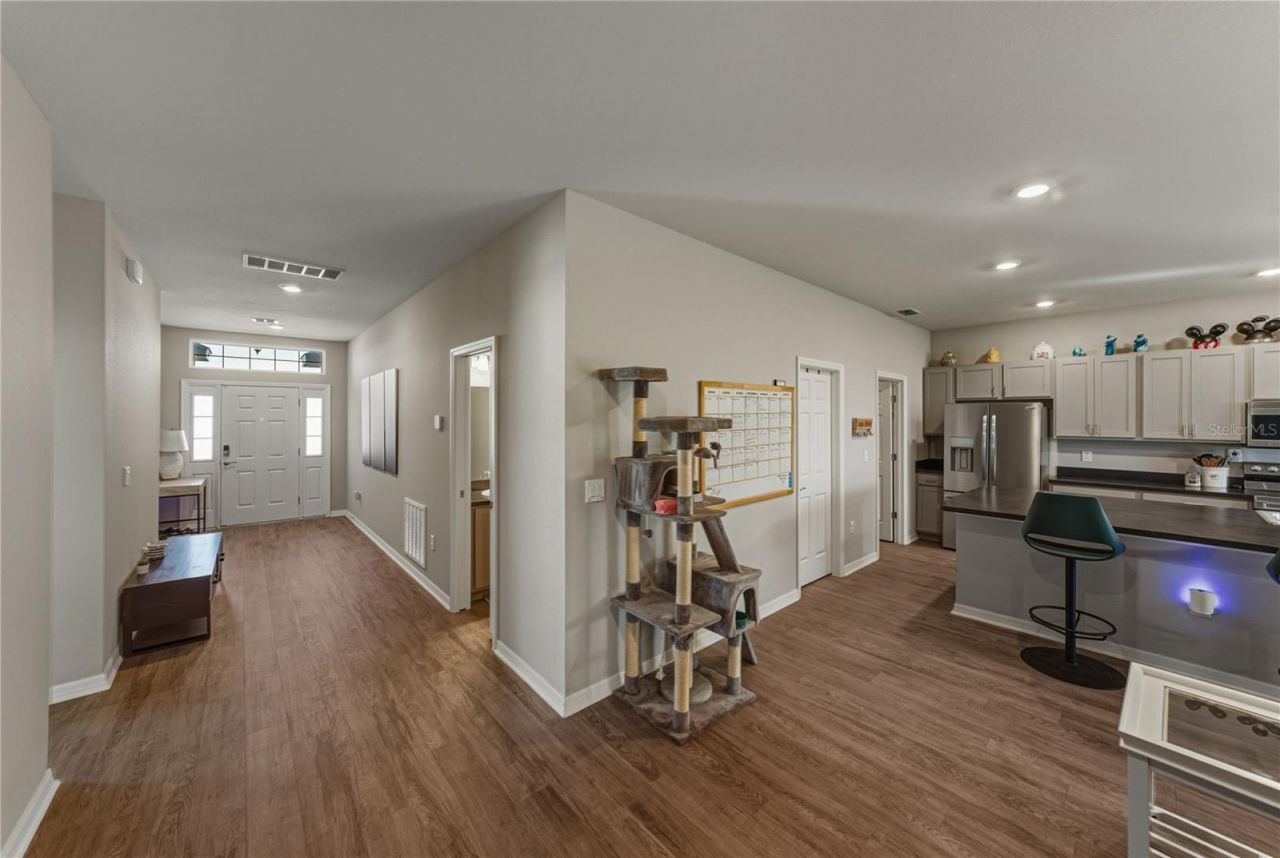 929 Montgomery Lane, Polk City, FL 33868 Photo