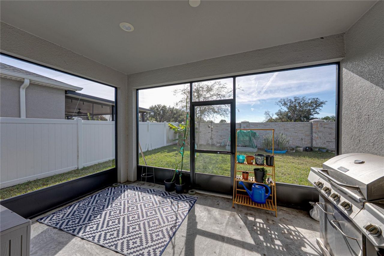 929 Montgomery Lane, Polk City, FL 33868 Photo