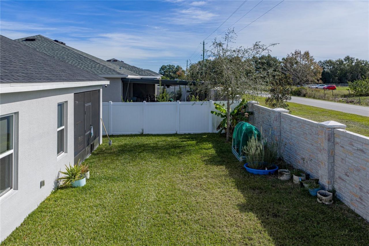 929 Montgomery Lane, Polk City, FL 33868 Photo