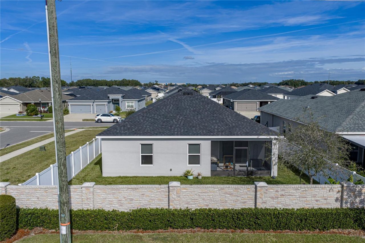 929 Montgomery Lane, Polk City, FL 33868 Photo