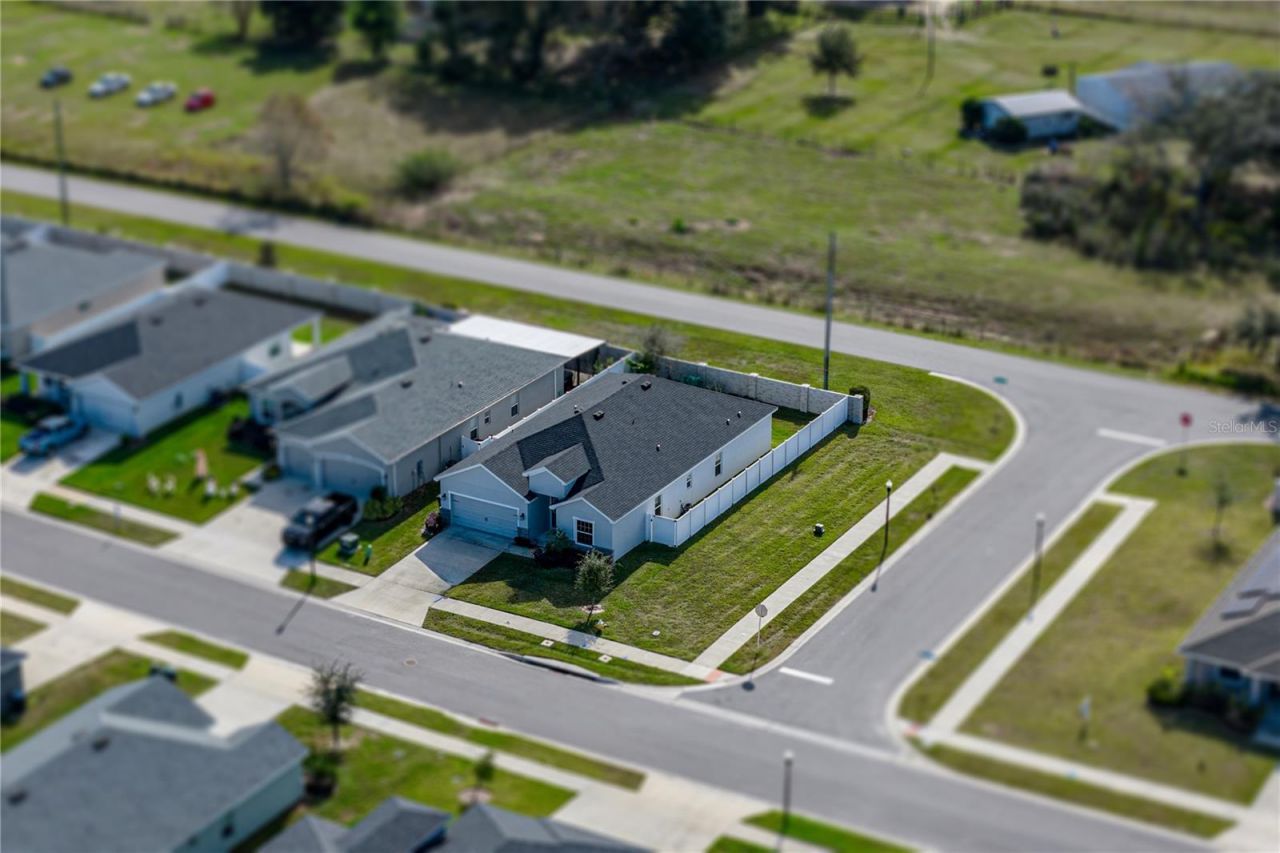 929 Montgomery Lane, Polk City, FL 33868 Photo