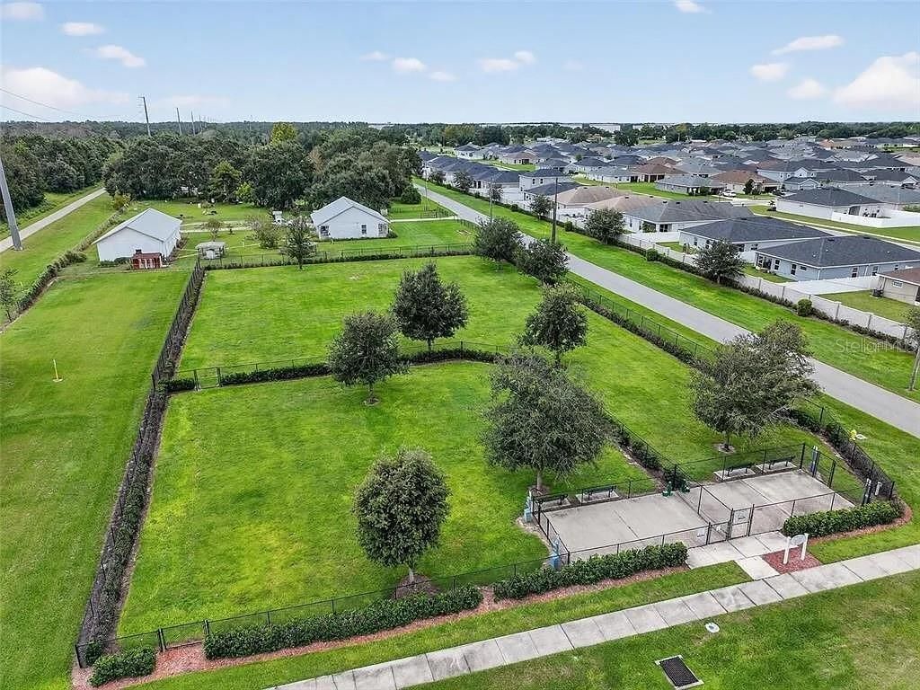 929 Montgomery Lane, Polk City, FL 33868 Photo