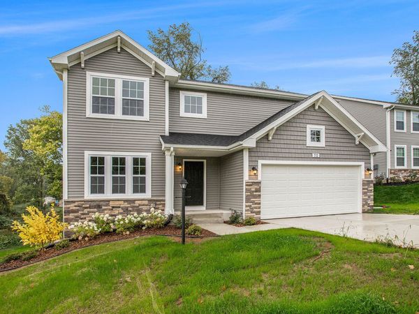 9392 Snow Valley Drive SE, Alto, MI 49302