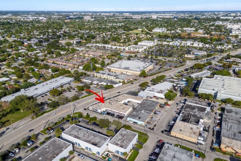 4800 N Dixie Hwy, Oakland Park, FL 33334 Photo