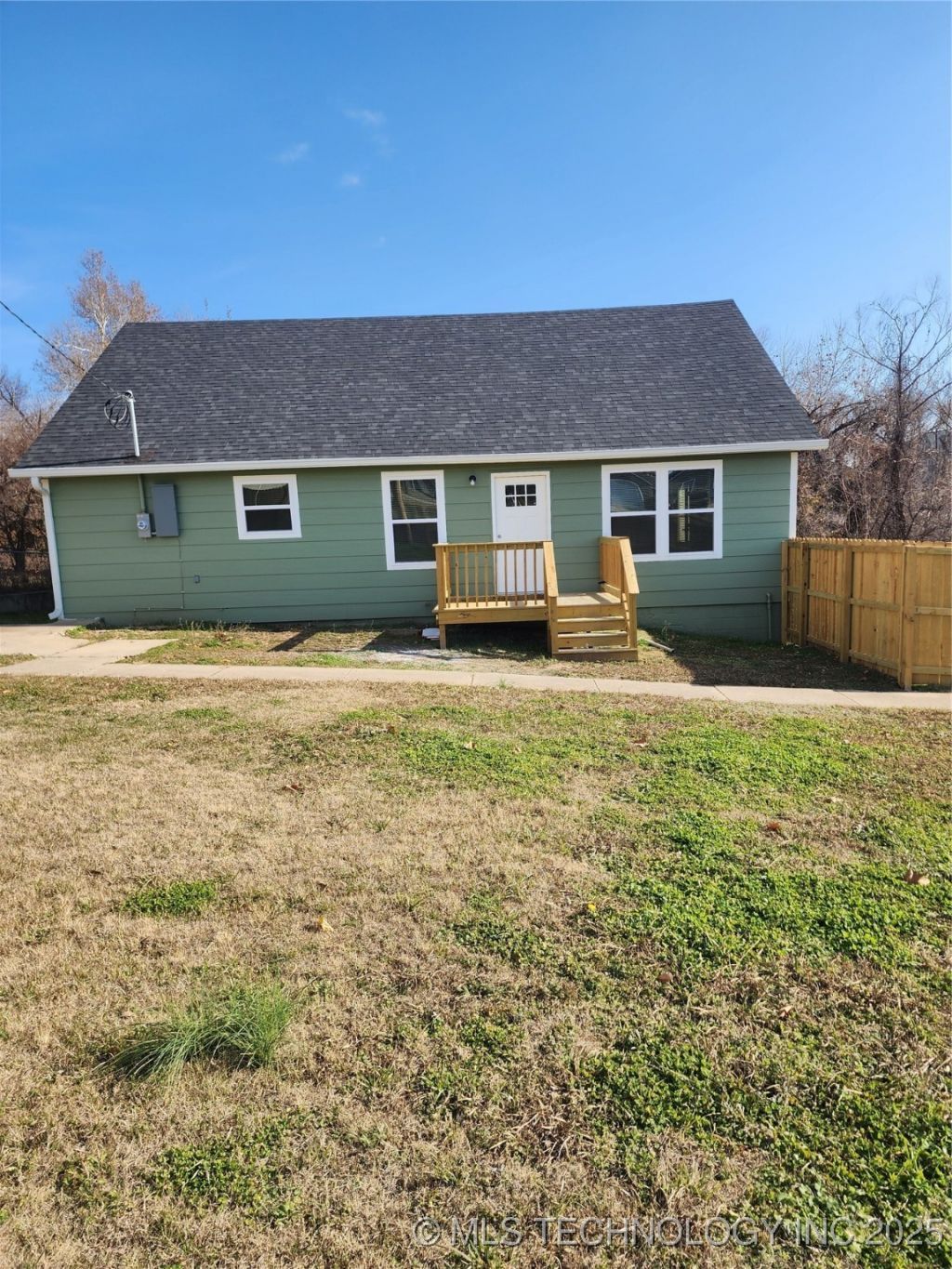 512 N 38th West Avenue, Tulsa, OK 74127 Main Photo