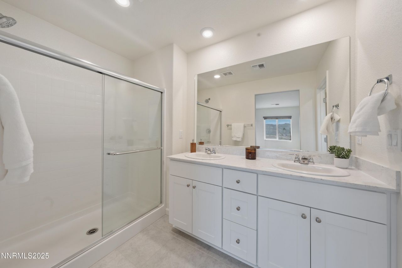 636 Coyote Bluff Court, Reno, NV 89506 Photo