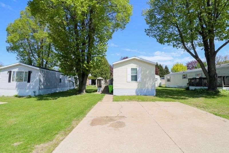 N3305 Cty M, Unit 125, West Salem, WI 55469 Main Photo
