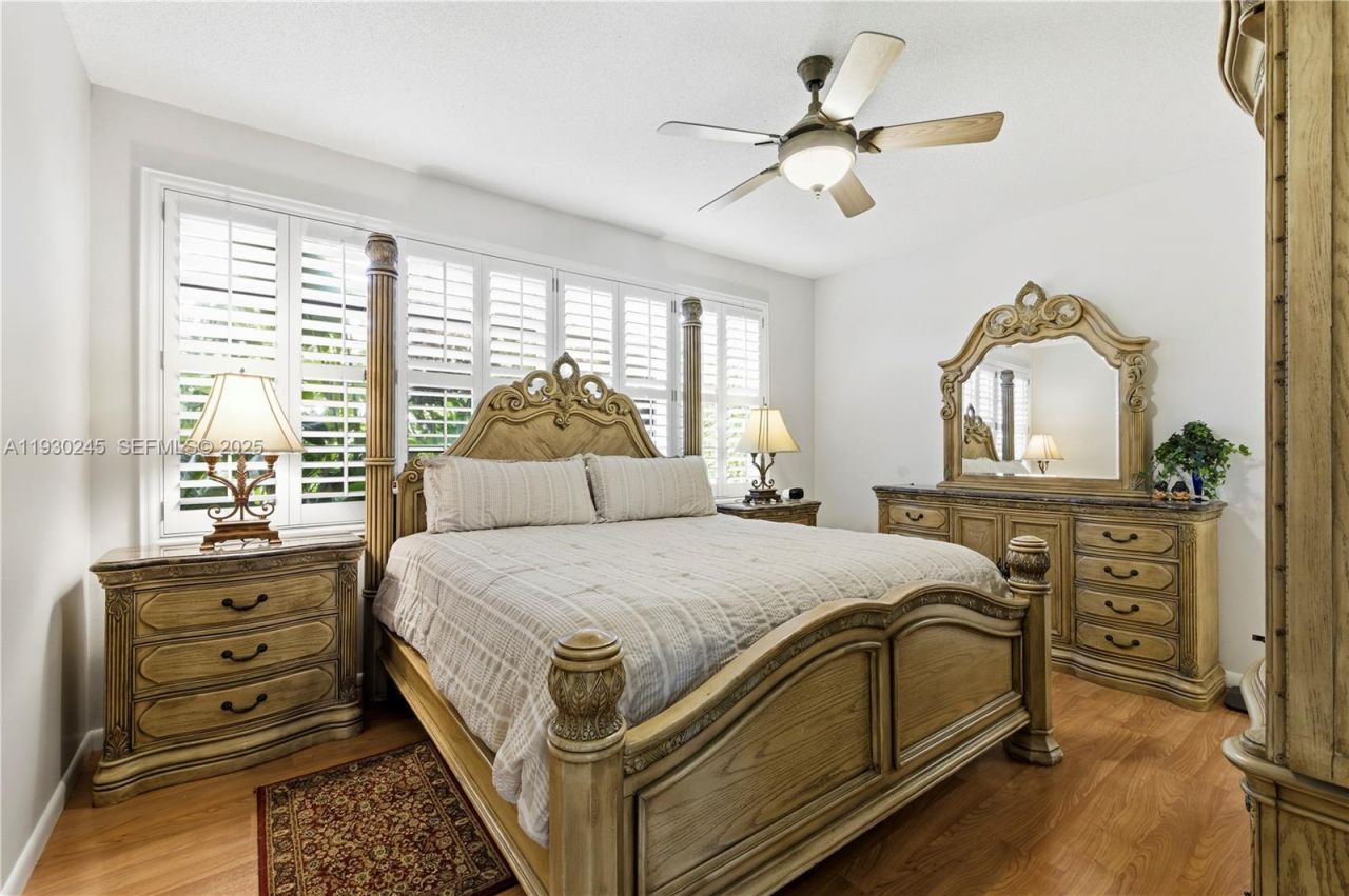 2607 Holy Cross Ln, Lake Worth, FL 33460 Photo