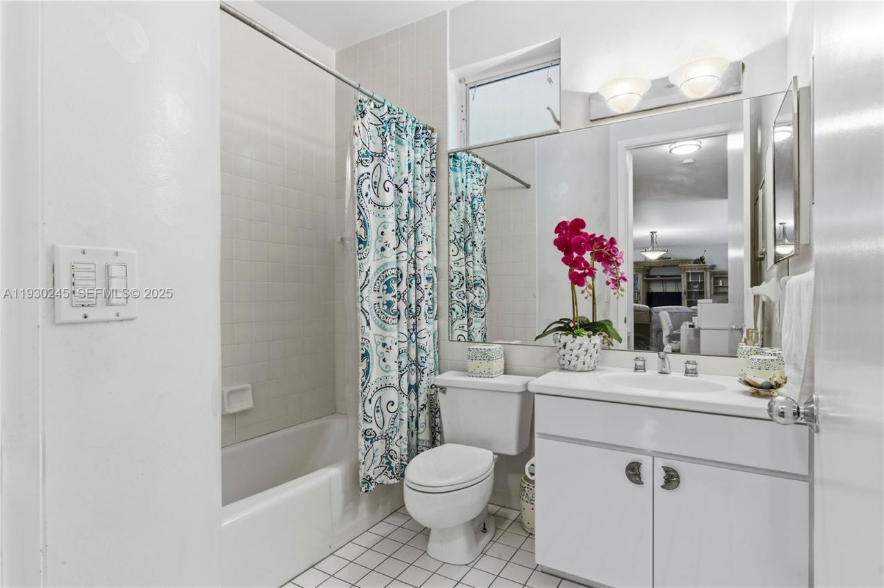 2607 Holy Cross Ln, Lake Worth, FL 33460 Photo