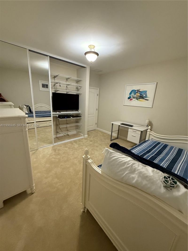 2607 Holy Cross Ln, Lake Worth, FL 33460 Photo