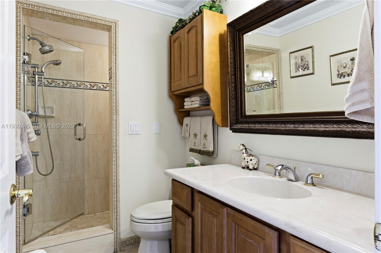 2607 Holy Cross Ln, Lake Worth, FL 33460 Photo