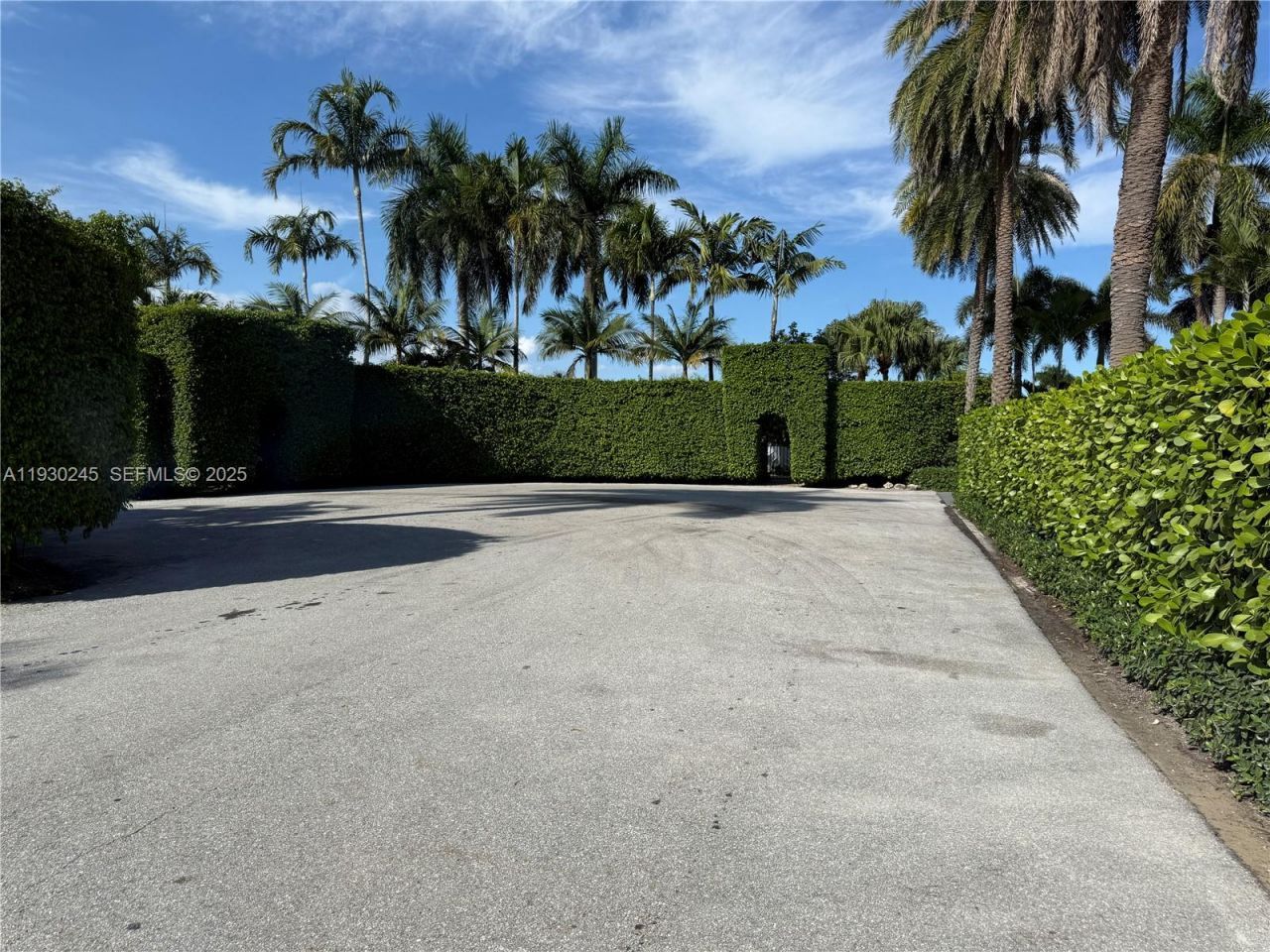 2607 Holy Cross Ln, Lake Worth, FL 33460 Photo