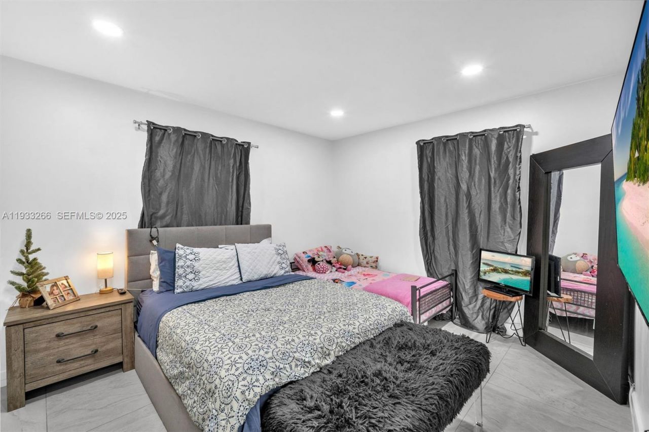 14140 NE 10th Ave , North Miami, FL 33161 Photo