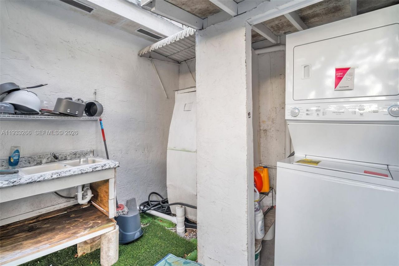 14140 NE 10th Ave, North Miami, FL 33161 Photo