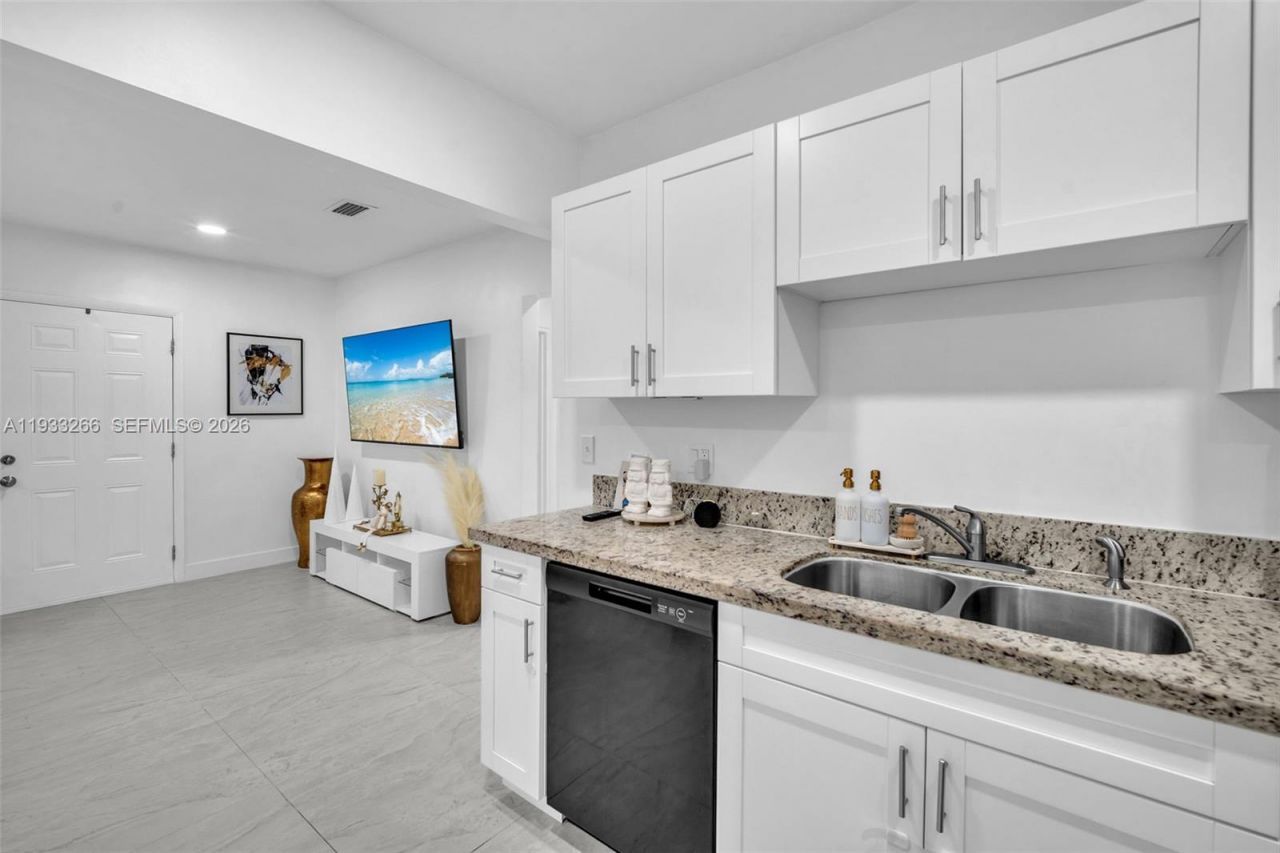 14140 NE 10th Ave, North Miami, FL 33161 Photo