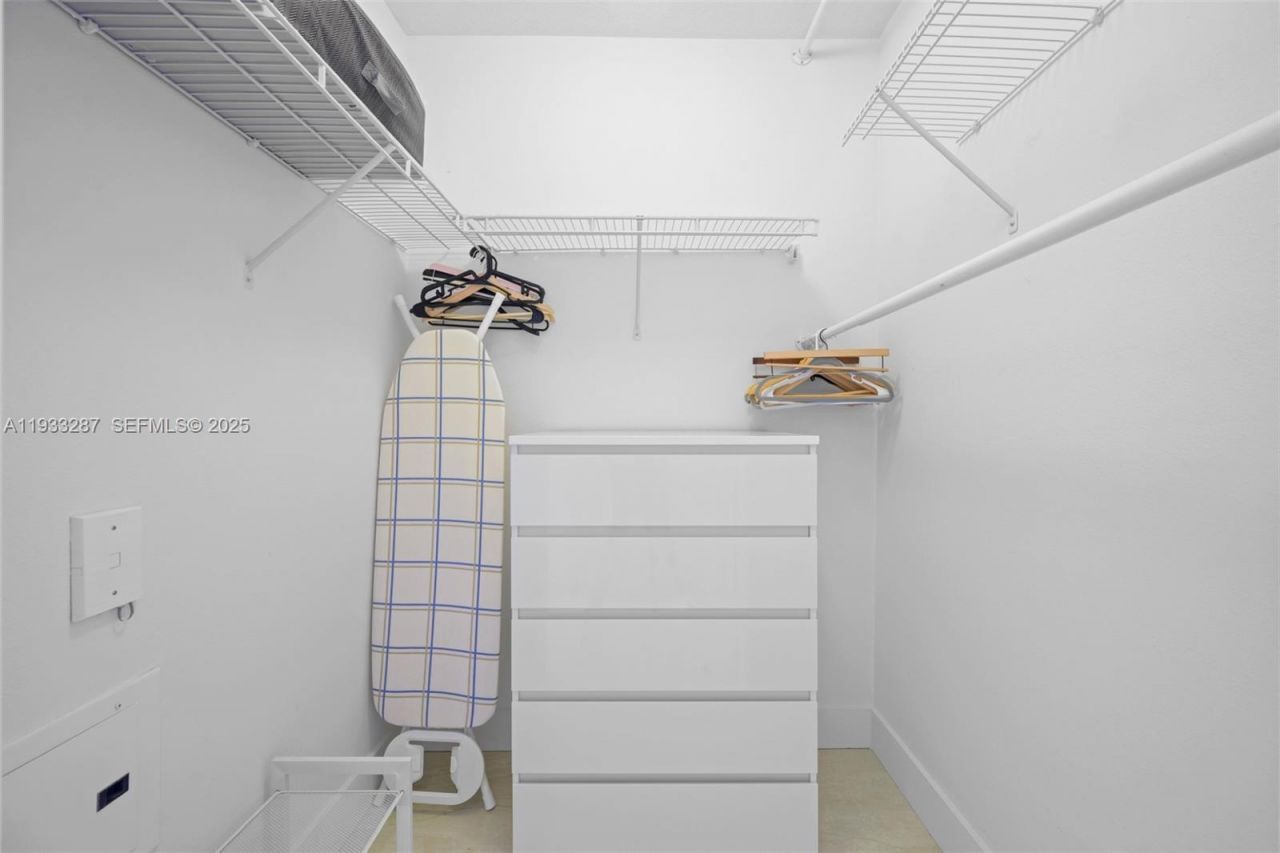 3001 NE 185th St, Unit 613, Aventura, FL 33180 Photo