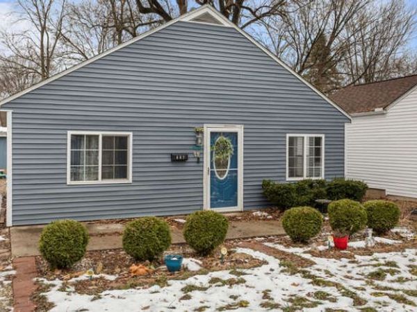 607 N James Street, Champaign, IL 61821