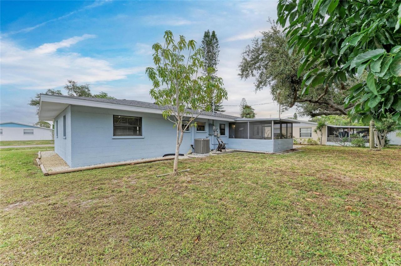 4424 87th St Ct W Street W, Bradenton, FL 34210 Photo