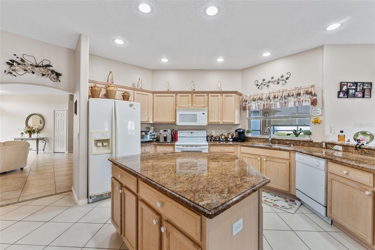 16 London Drive, Palm Coast, FL 32137 Photo