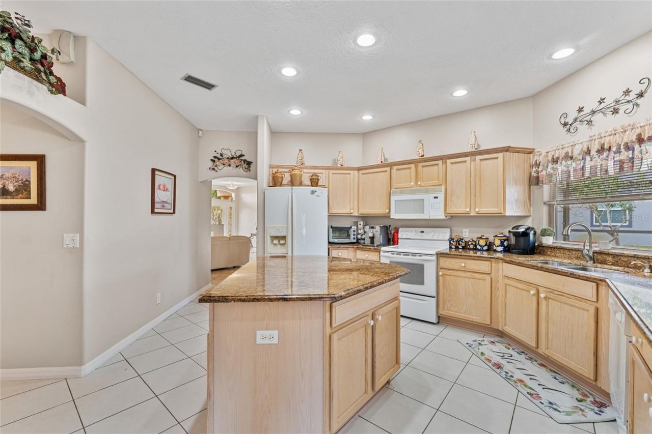 16 London Drive, Palm Coast, FL 32137 Photo