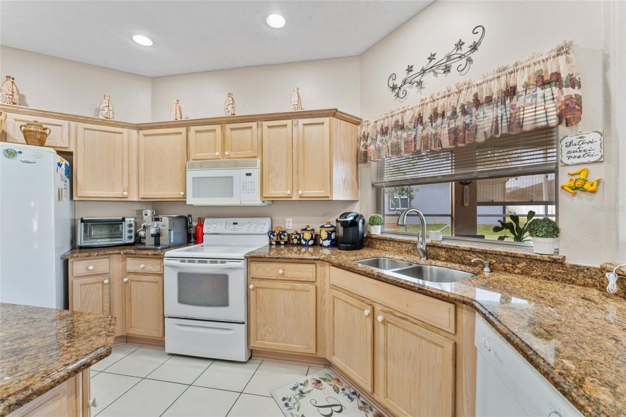 16 London Drive, Palm Coast, FL 32137 Photo