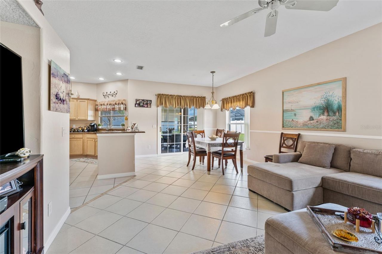 16 London Drive, Palm Coast, FL 32137 Photo