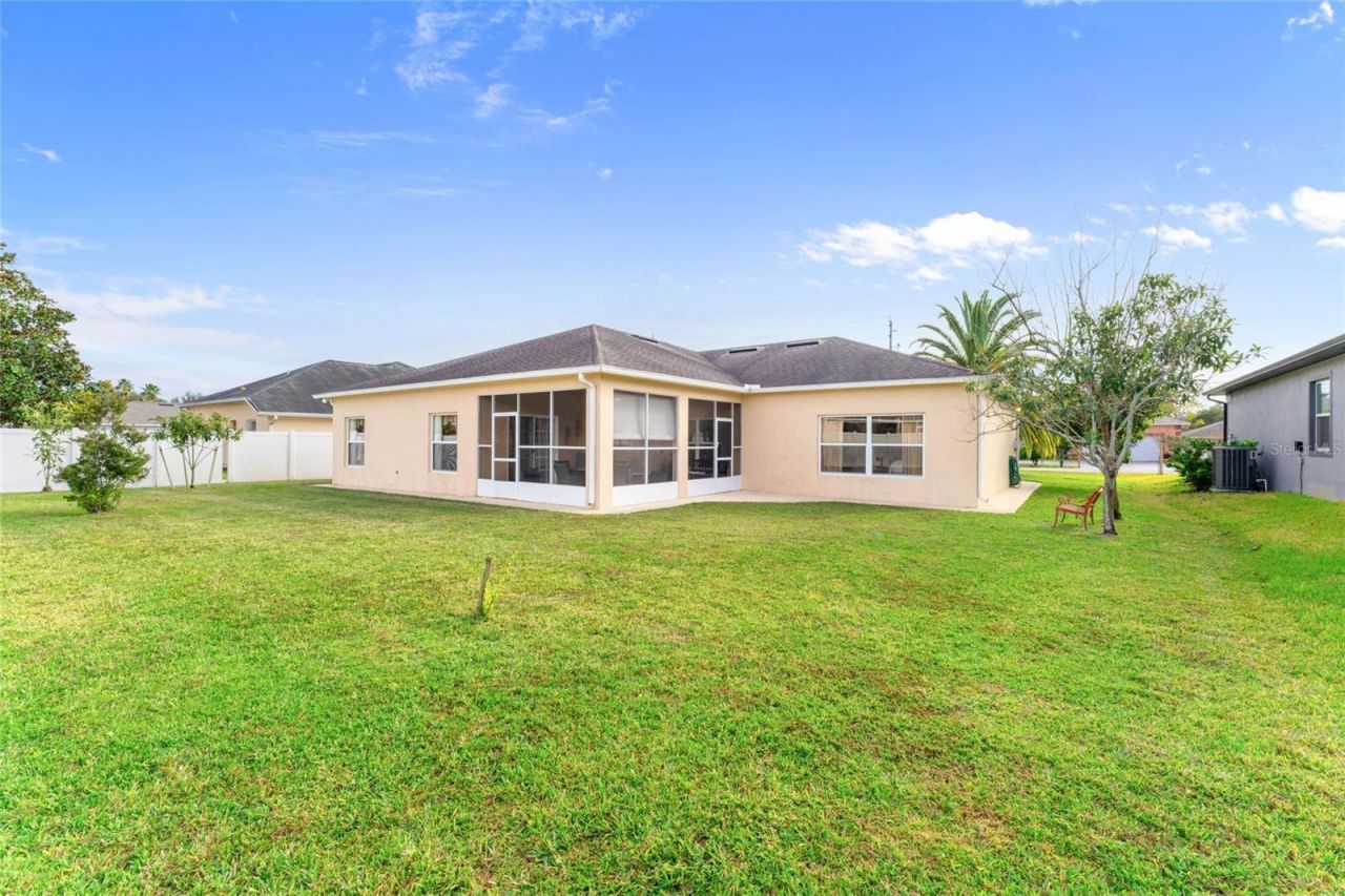 16 London Drive, Palm Coast, FL 32137 Photo