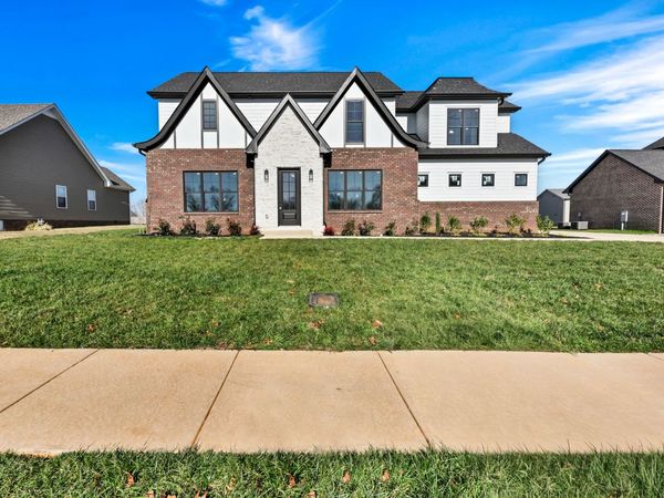 2457 Ellsworth Dr, Clarksville, TN 37043