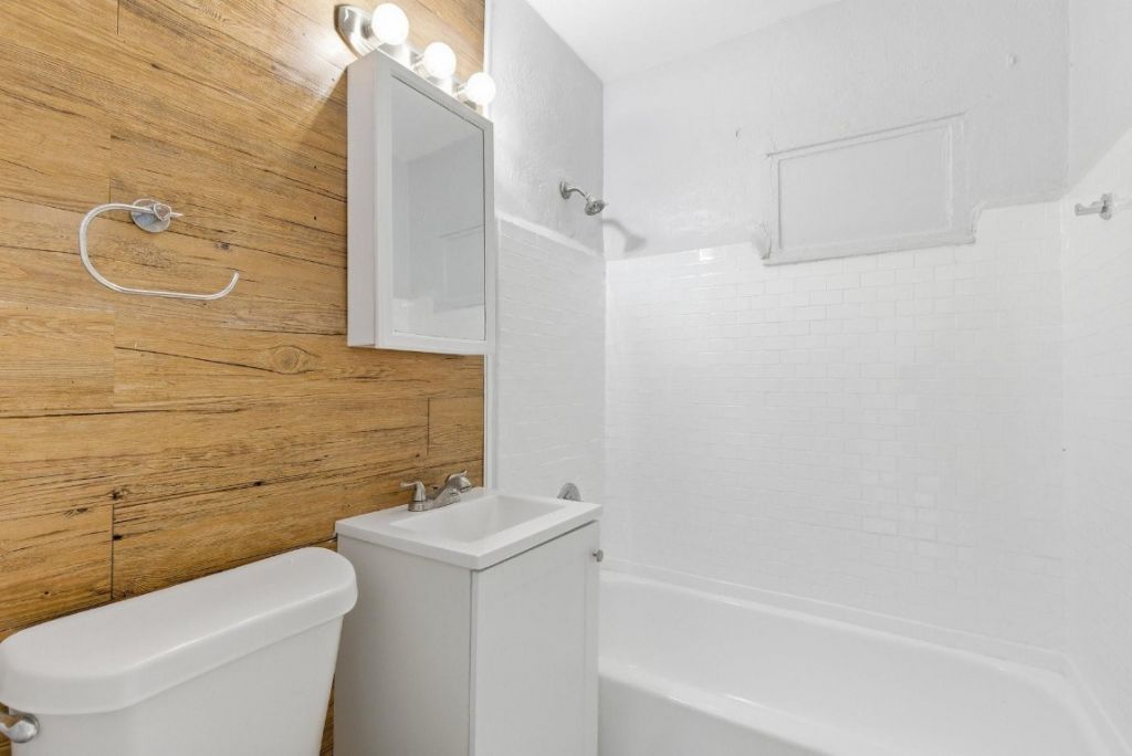 2841 NW 14th Street, Fort Lauderdale, FL 33311 Photo