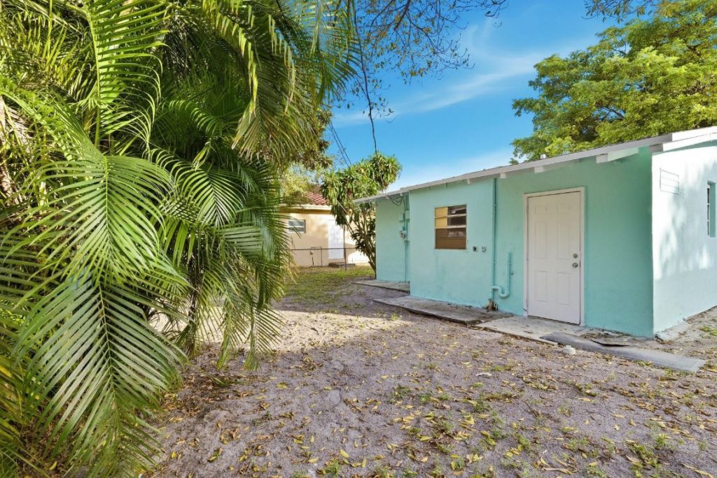 2841 NW 14th Street, Fort Lauderdale, FL 33311 Photo