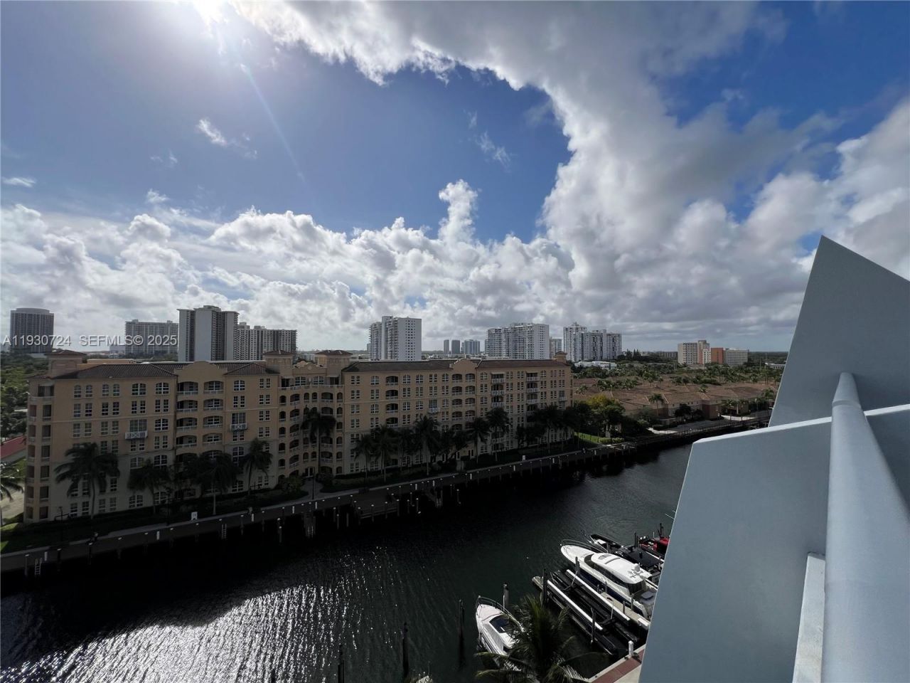 2950 NE 188th St, Unit 531, Aventura, FL 33180 Photo