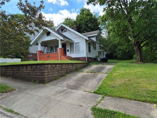 30 Youtz Avenue, Akron, OH 44301