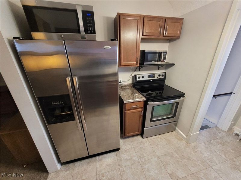30 Youtz Avenue, Akron, OH 44301 Photo 24