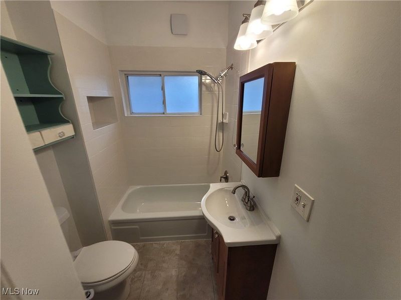 30 Youtz Avenue, Akron, OH 44301 Photo 7