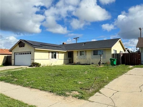 1860 N Miller, Santa Maria, CA 93454