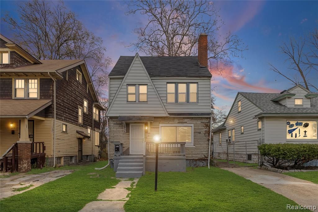 13558 Pinehurst Street, Detroit, MI 48238 Main Photo
