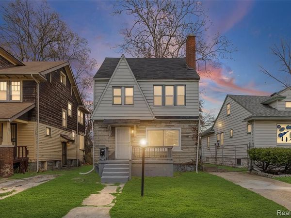 13558 Pinehurst Street, Detroit, MI 48238