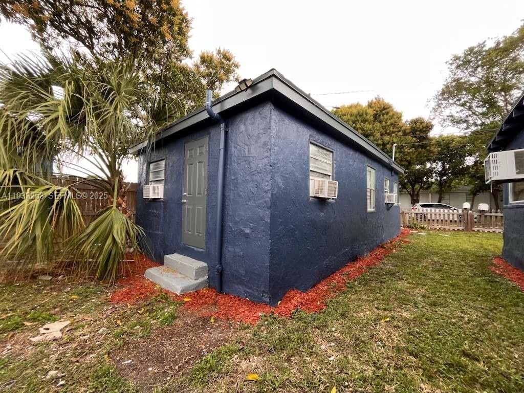 1927 Windsor Ave , West Palm Beach, FL 33407 Photo