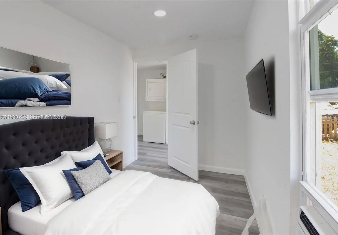 1927 Windsor Ave , West Palm Beach, FL 33407 Photo