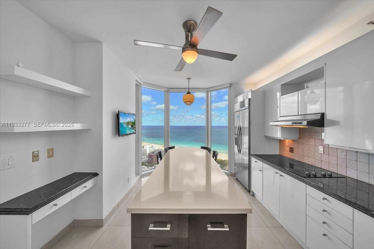300 S Pointe Dr, Unit 3402, Miami Beach, FL 33139 Photo